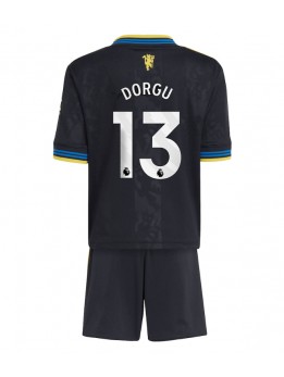 Manchester United Patrick Dorgu #13 Replika Tredje Kläder Barn 2025-26 Kortärmad (+ byxor)